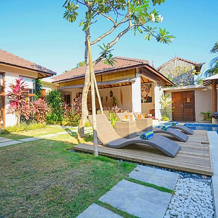 Samana Villas Legian Szoba fotó